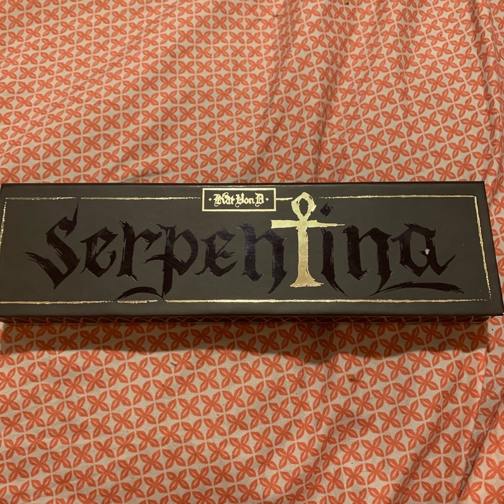 Kat Von D Serpentina Palette